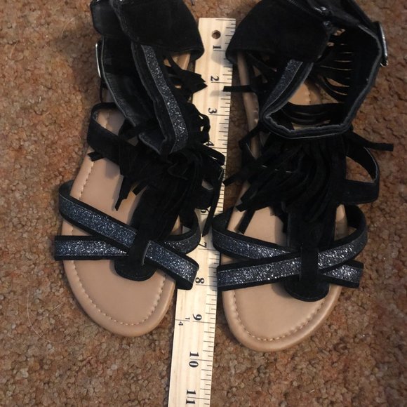 Fringe Forever 21 EUC Gladiator Sandals Black faux Suede Size 7 - Picture 9 of 10